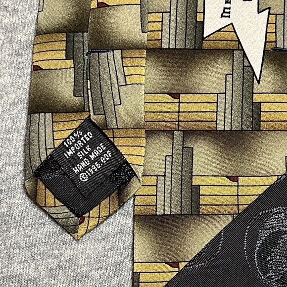 Grateful Dead silk neck tie. - Picture 6 of 10